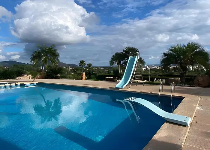 Prázdninový dům Villas2meet Na Penyal 7 *