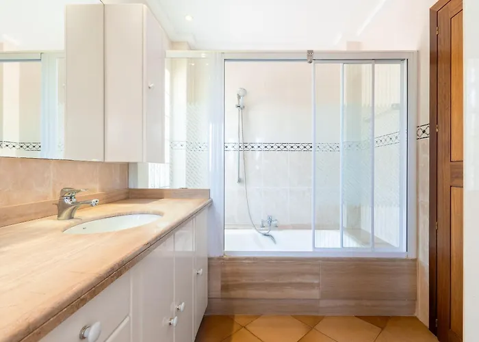 Vakantiehuis Villas2meet Na Penyal 7 *